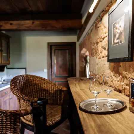 Barokni Spejchar 3* Tlučná