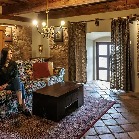 Barokni Spejchar Tlučná